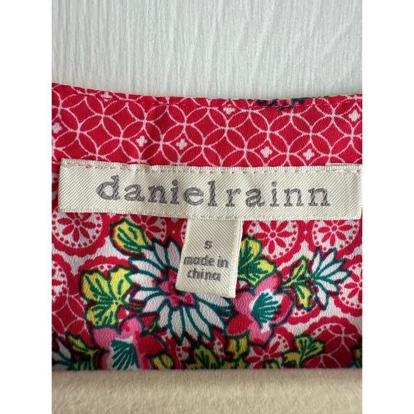 Daniel Rainn Women’s Sleeveless V Neck Floral Top size Small - Picture 3 of 5